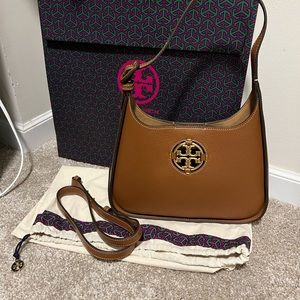 I bought this bag and loved it, but it does not hold everything I need.